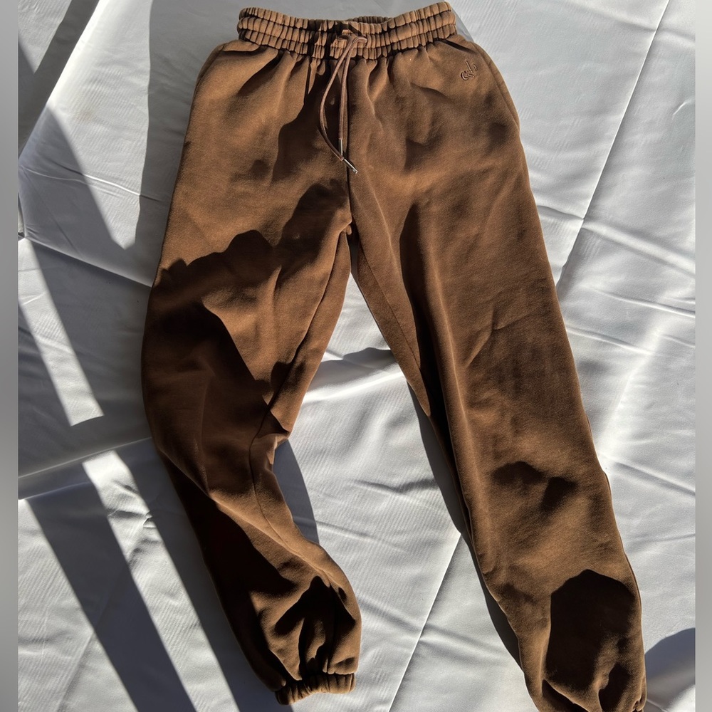 CROP SHOP BOUTIQUE BROWN SWEATS